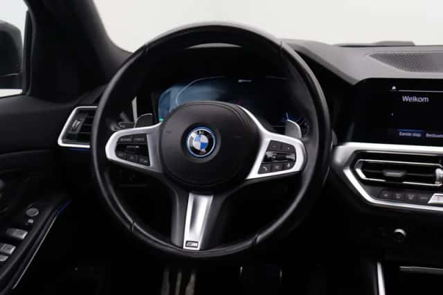 BMW 3-Serie (2022) thumbnail 2