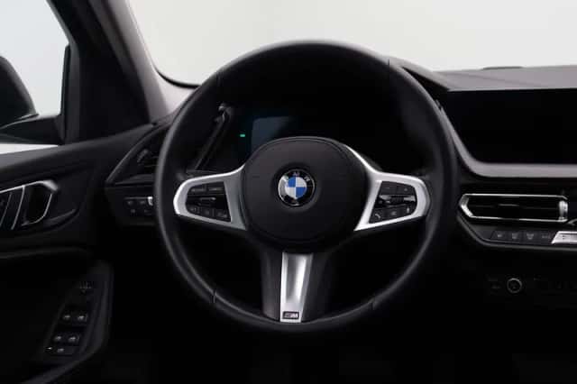 BMW 1-Serie (2021) thumbnail 2