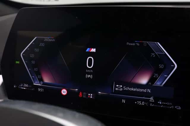 BMW X1 (2025) thumbnail 3