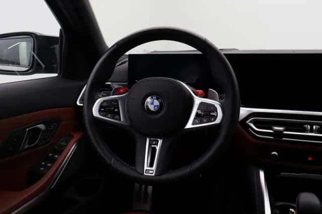 BMW M3 (2024) thumbnail 2
