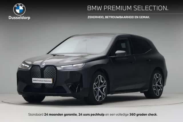 BMW iX (2022) thumbnail 1