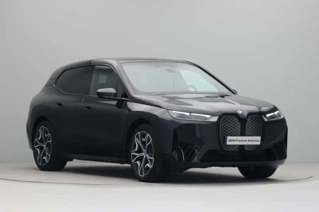 BMW iX (2022) thumbnail 6