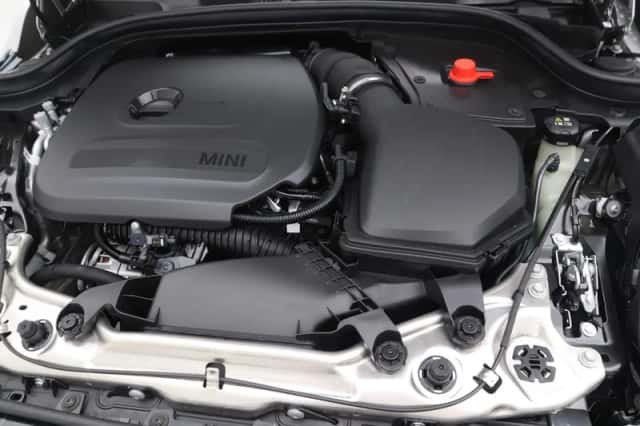 MINI Cooper (2025) thumbnail 4