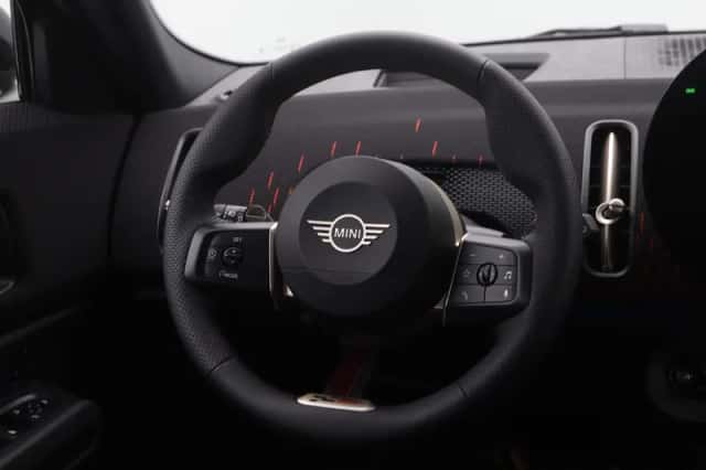 MINI Countryman (2026) thumbnail 2
