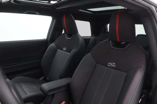 MINI Cooper (2026) thumbnail 5