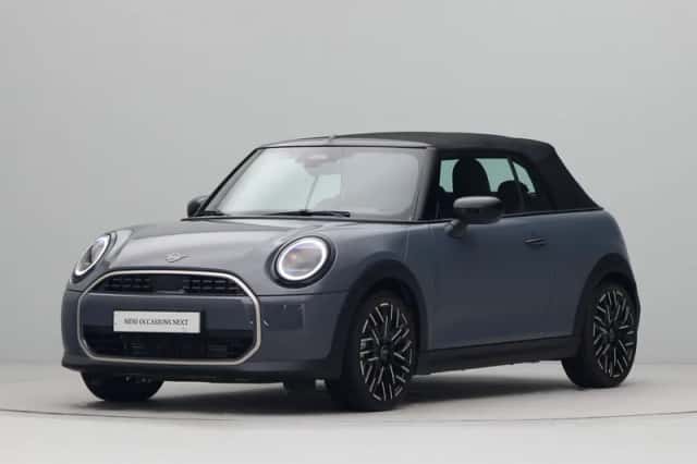 MINI Cabrio (2026) thumbnail 2
