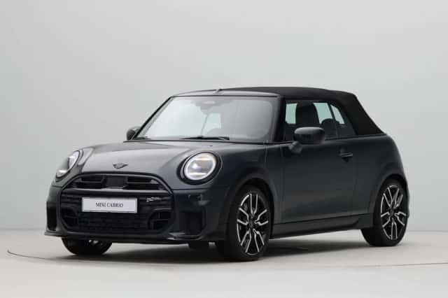 MINI Cabrio (2026) thumbnail 2
