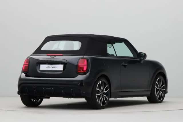 MINI Cabrio (2026) thumbnail 14