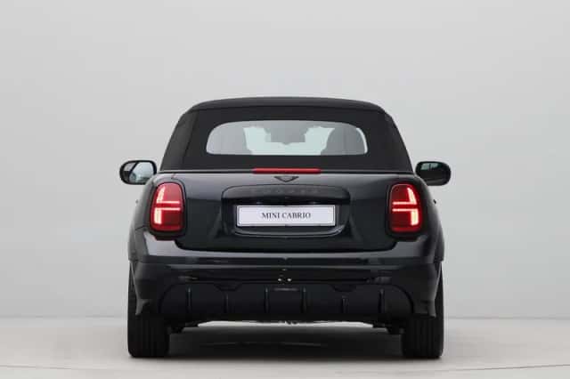 MINI Cabrio (2026) thumbnail 16