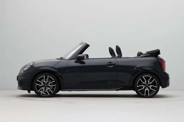 MINI Cabrio (2026) thumbnail 19