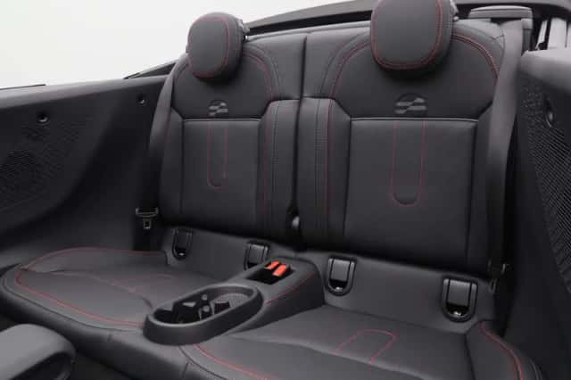 MINI Cabrio (2026) thumbnail 23