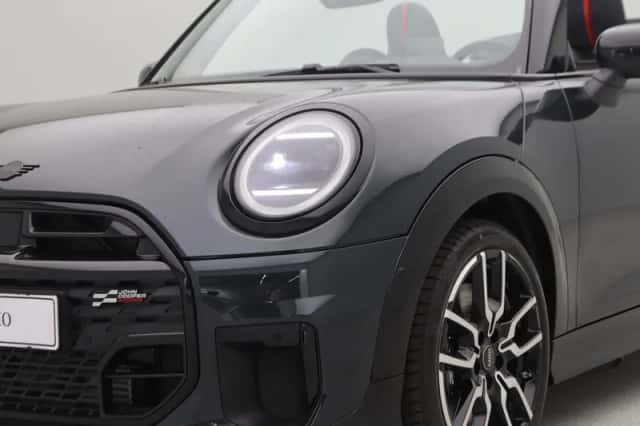 MINI Cabrio (2026) thumbnail 26