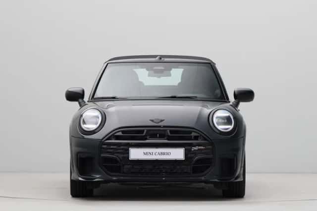 MINI Cabrio (2026) thumbnail 8