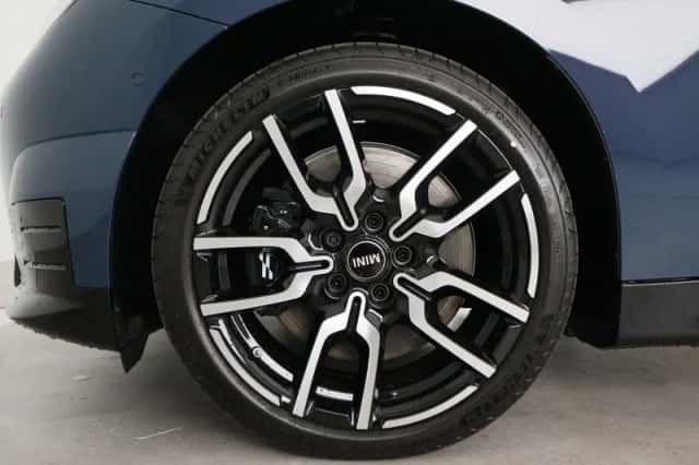 MINI Cooper (2026) thumbnail 18