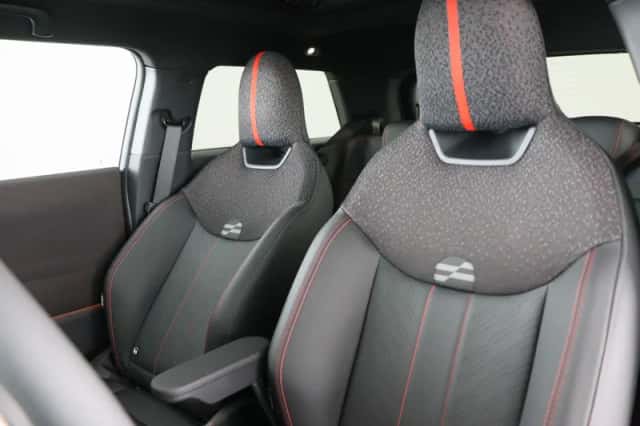 MINI Cooper (2026) thumbnail 24