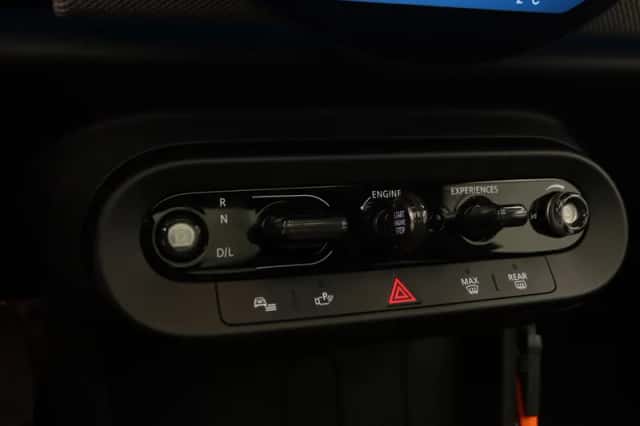 MINI Cooper (2026) thumbnail 15