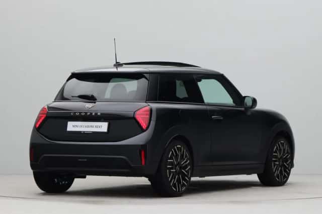 MINI Cooper (2026) thumbnail 8