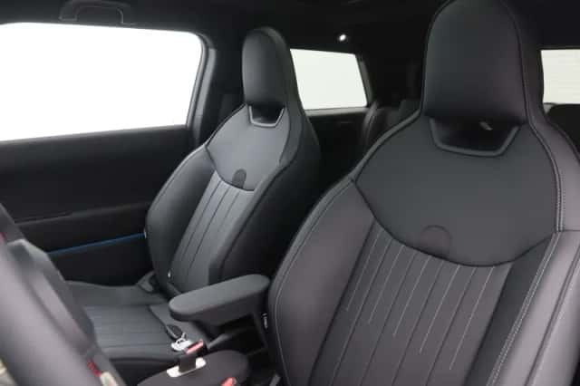 MINI Cooper (2026) thumbnail 4