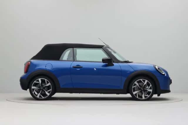 MINI Cabrio (2026) thumbnail 12