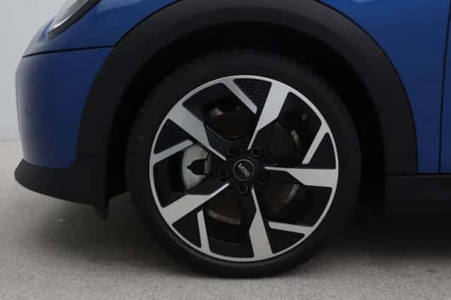 MINI Cabrio (2026) thumbnail 26