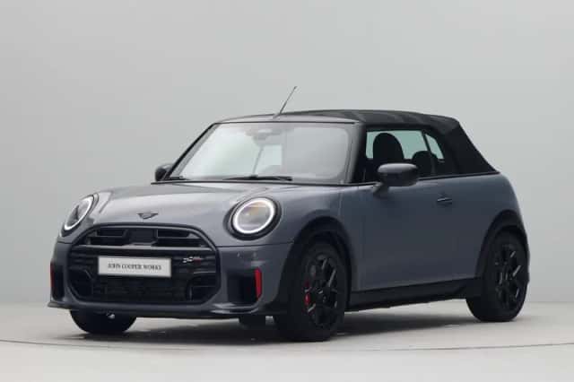 MINI Cabrio (2026) thumbnail 11