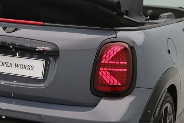 MINI Cabrio (2026) thumbnail 31