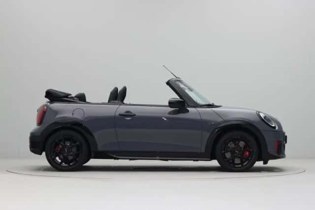 MINI Cabrio (2026) thumbnail 10