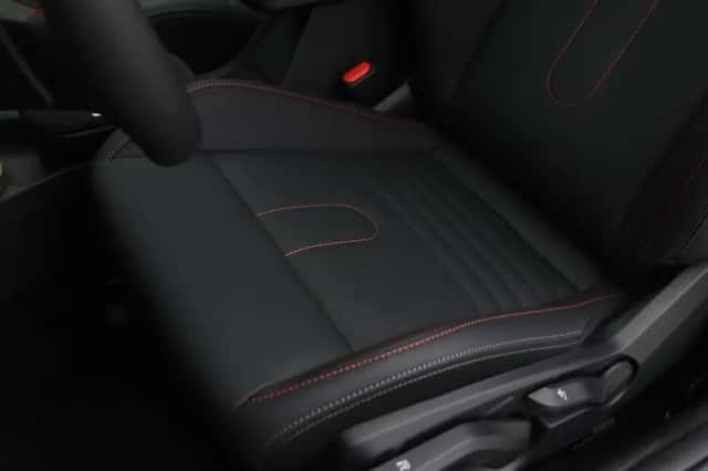 MINI Cooper (2026) thumbnail 15