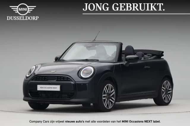 MINI Cabrio (2026) thumbnail 1