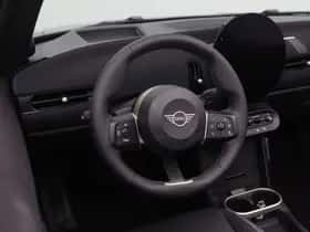 MINI Cabrio (2026) thumbnail 2