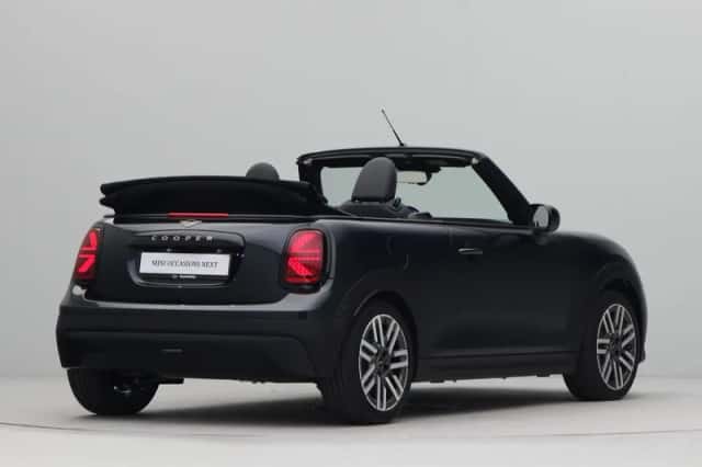 MINI Cabrio (2026) thumbnail 13