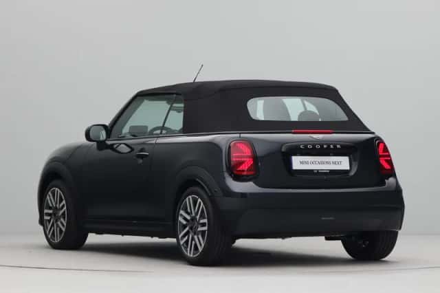 MINI Cabrio (2026) thumbnail 18