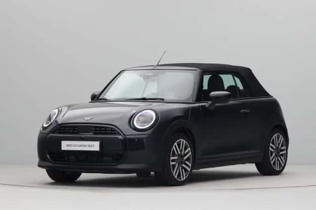MINI Cabrio (2026) thumbnail 6