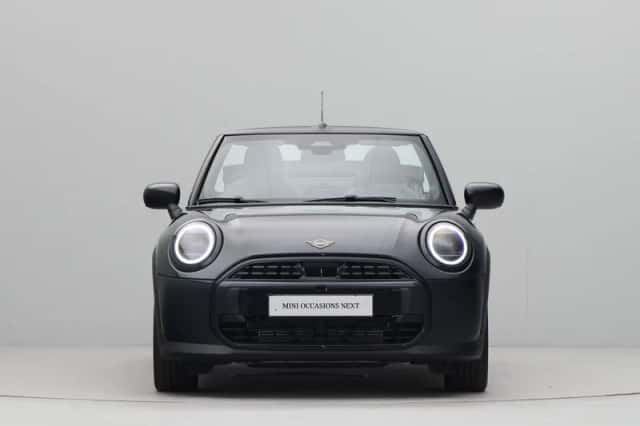 MINI Cabrio (2026) thumbnail 7