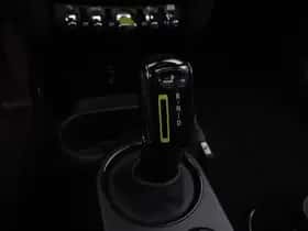 MINI Electric (2022) thumbnail 15