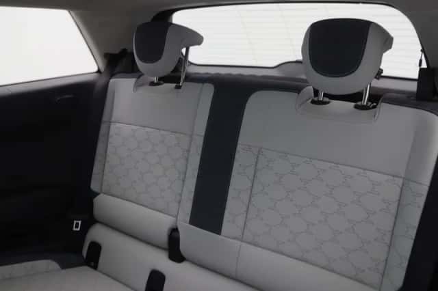 MINI Cooper (2024) thumbnail 15