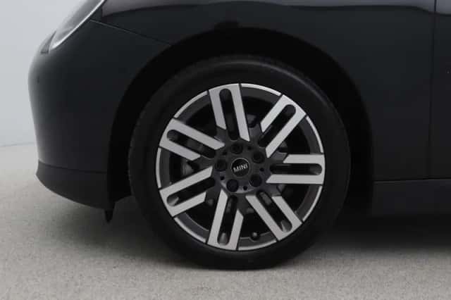MINI Cooper (2024) thumbnail 17