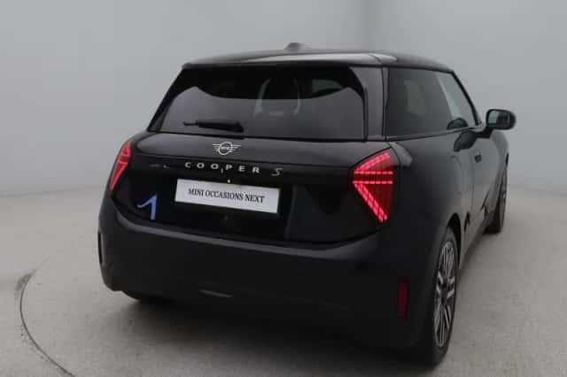 MINI Cooper (2024) thumbnail 21