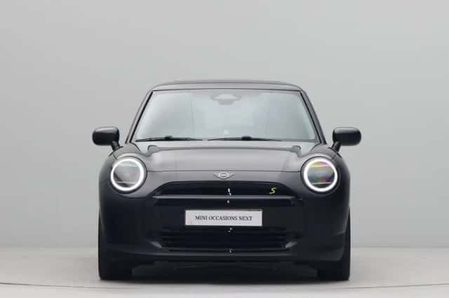 MINI Cooper (2024) thumbnail 4