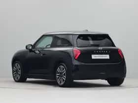 MINI Cooper (2024) thumbnail 9