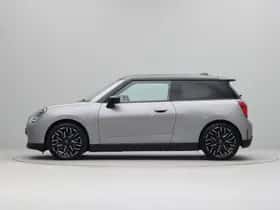 MINI Cooper (2024) thumbnail 11