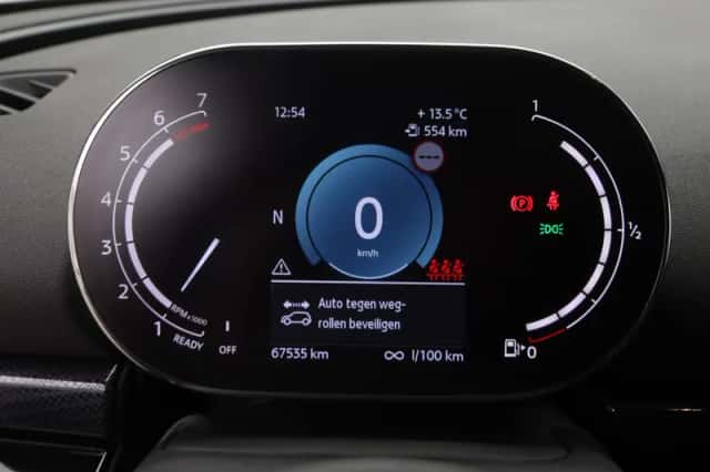 MINI Clubman (2024) thumbnail 3