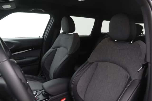 MINI Clubman (2024) thumbnail 5