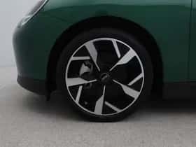 MINI Cooper (2024) thumbnail 18