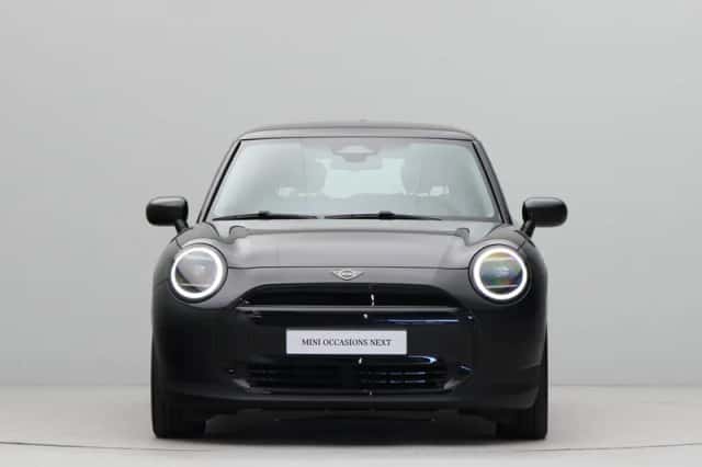 MINI Cooper (2024) thumbnail 5