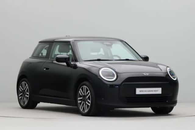 MINI Cooper (2024) thumbnail 6