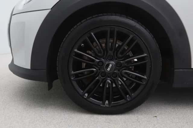 MINI Electric (2022) thumbnail 18