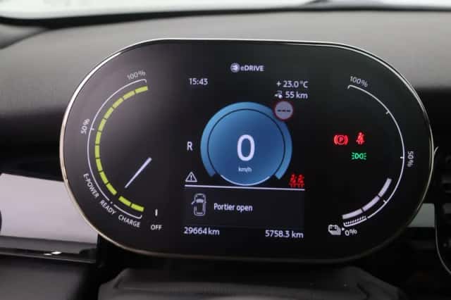 MINI Electric (2022) thumbnail 3