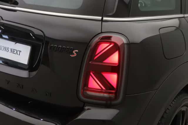 MINI Countryman (2021) thumbnail 25