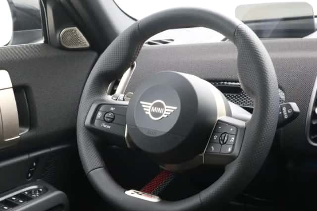 MINI Countryman (2026) thumbnail 2